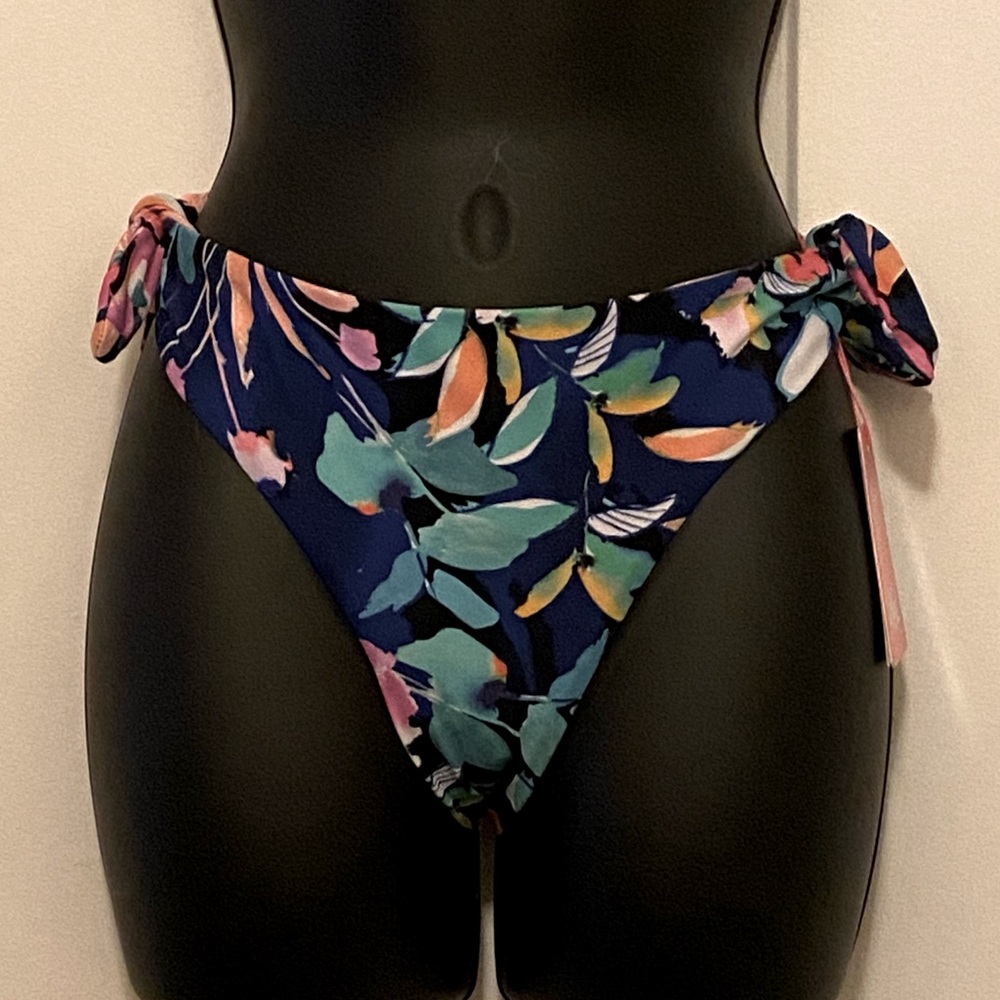 NWT💙 Gathered Booty Heat Swim Bikini Bottoms